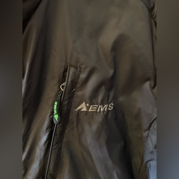 Eastern Mountain Sports Black Men’s Windbreaker Jacket Size Small Like New! - Picture 2 of 11